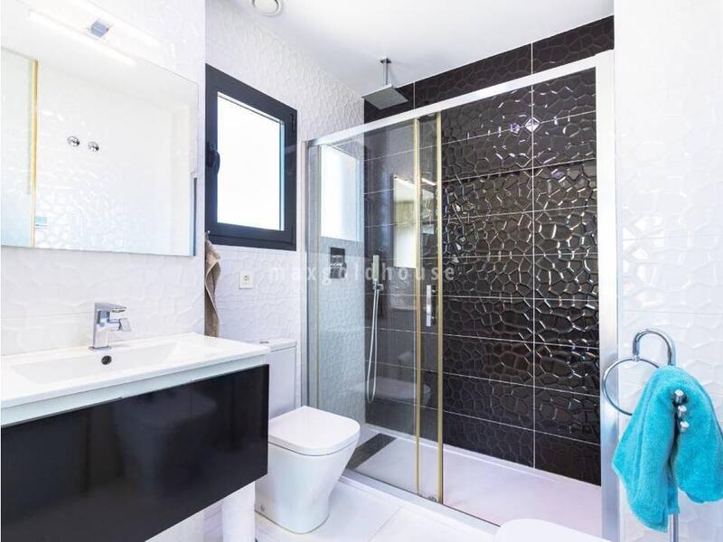 2 slaapkamer Appartement Te koop