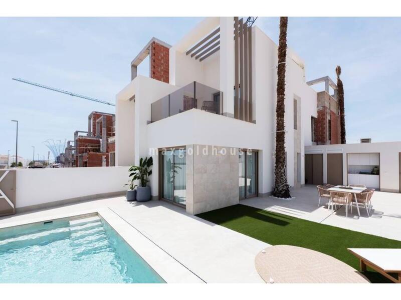 3 bedroom Duplex for sale