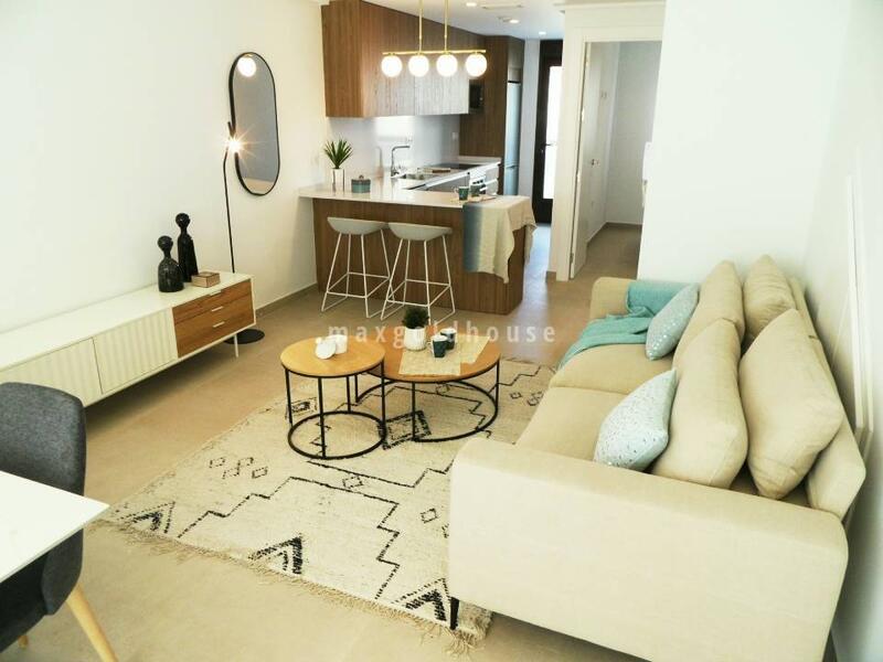 4 Schlafzimmer Stadthaus zu verkaufen