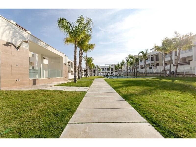 2 slaapkamer Appartement Te koop 2 slaapkamer Appartement Te koop