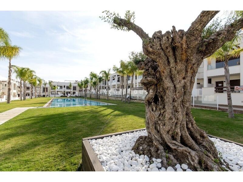 2 slaapkamer Appartement Te koop 2 slaapkamer Appartement Te koop