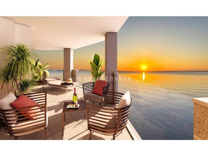 квартира продается в La Manga del Mar Menor, Murcia