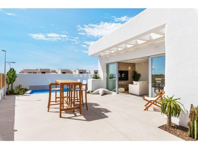 3 Cuarto Villa en venta