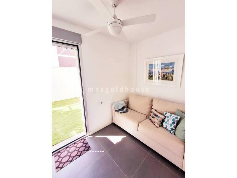 3 bedroom Townhouse for sale