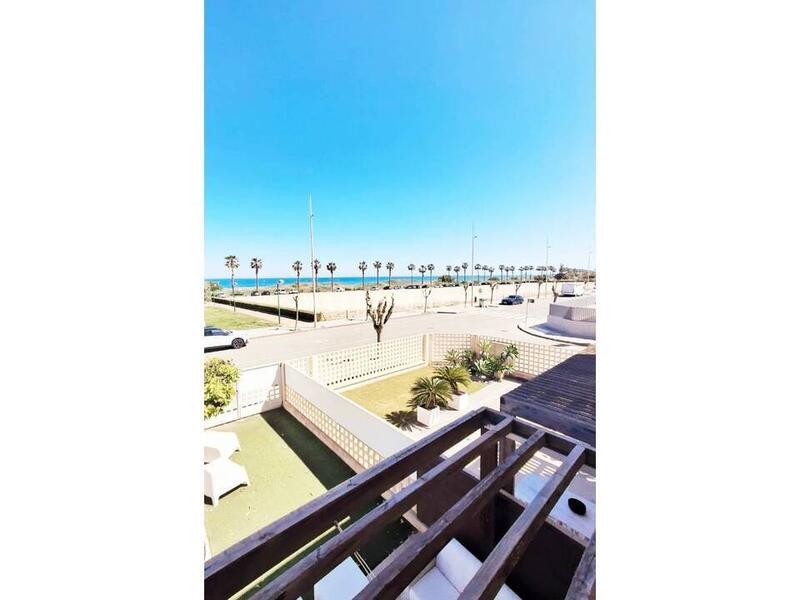 3 bedroom Townhouse for sale