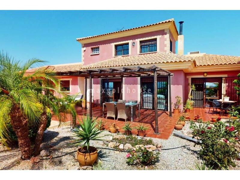 5 Cuarto Villa en venta