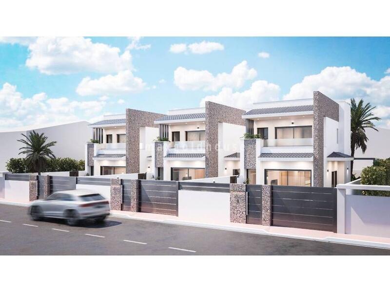 Villa for sale in San Pedro del Pinatar, Murcia