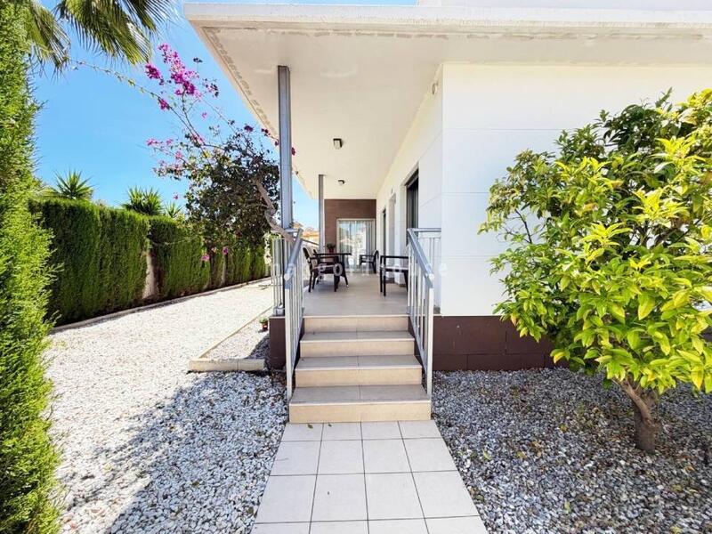 4 Cuarto Villa en venta