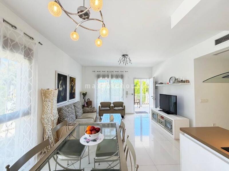 4 Cuarto Villa en venta