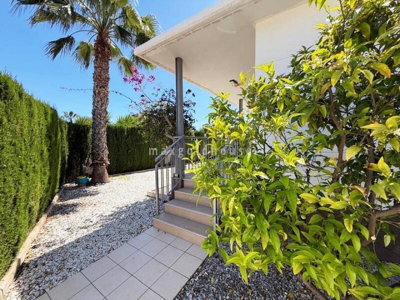 4 Cuarto Villa en venta