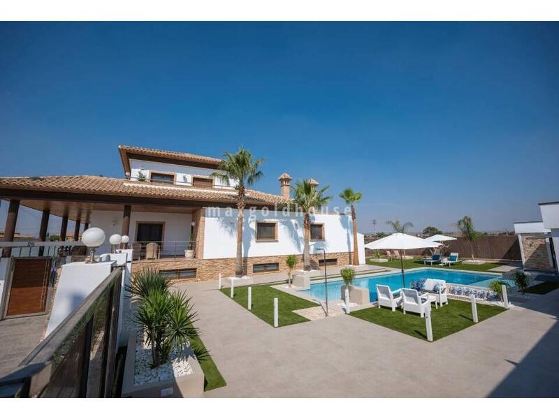 4 bedroom Villa for sale 4 bedroom Villa for sale