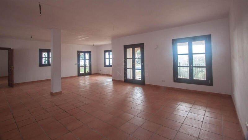 4 bedroom Villa for sale