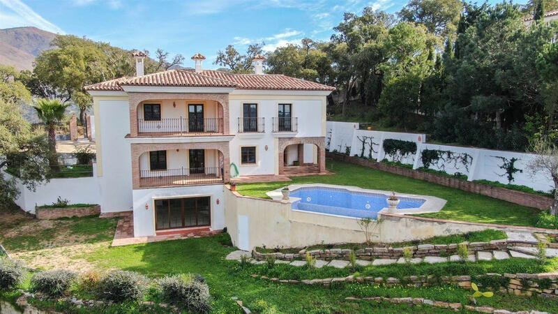 4 bedroom Villa for sale