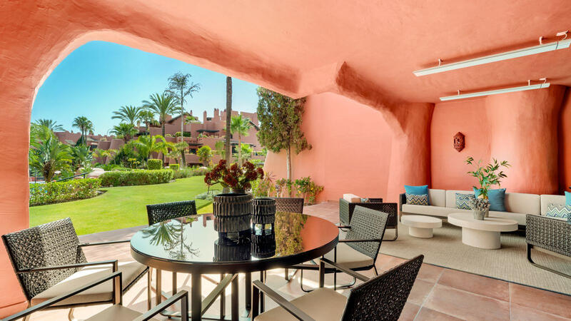 Apartment for sale in New Golden Mile, Málaga