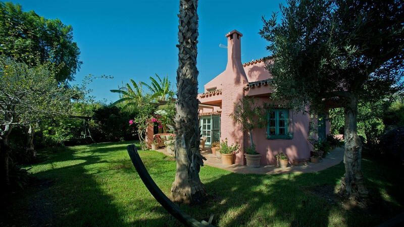 Villa till salu i Estepona, Málaga