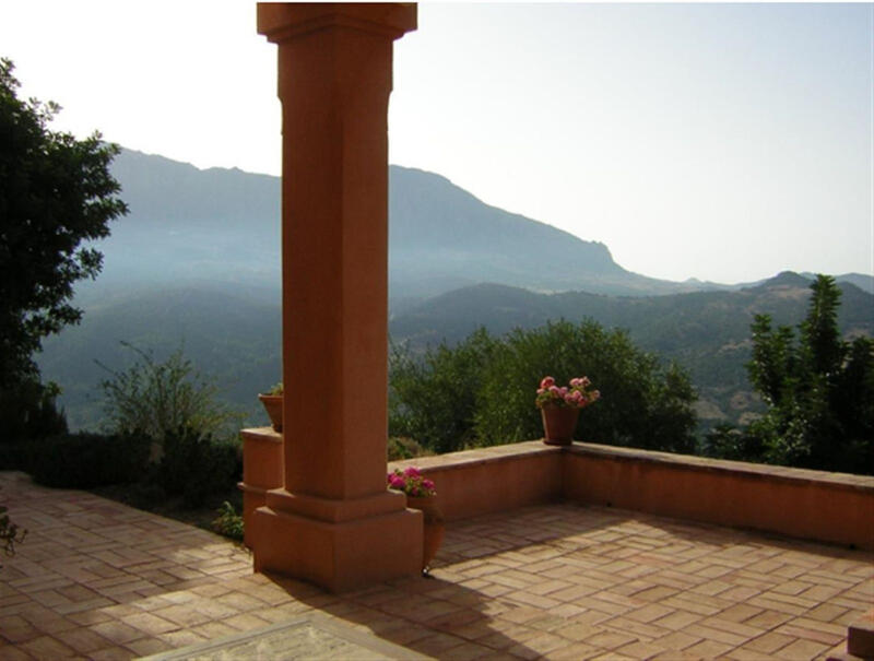 5 bedroom Villa for sale