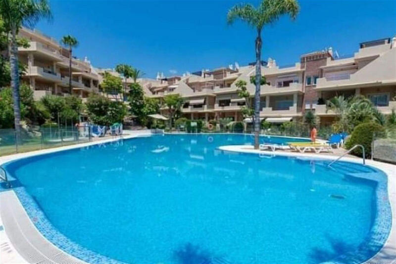 квартира продается в Bel Air, Málaga