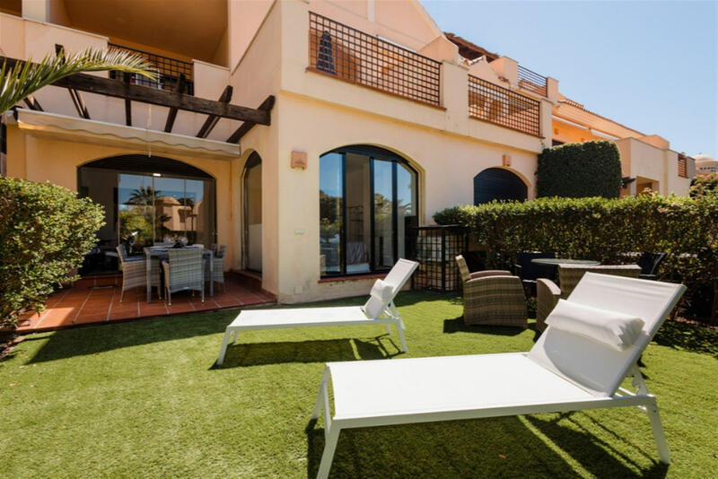 Lejlighed til salg i Puerto Banus, Málaga