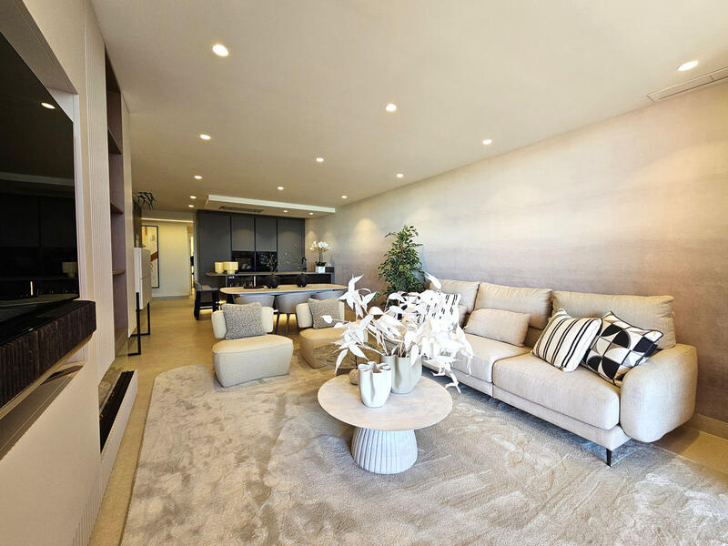 3 bedroom Apartment for sale