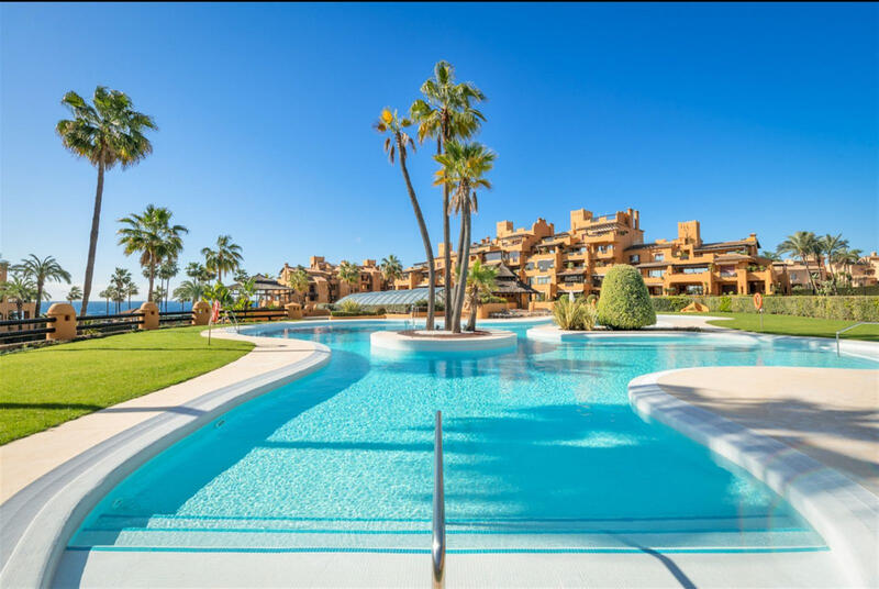 4 bedroom Apartment for sale