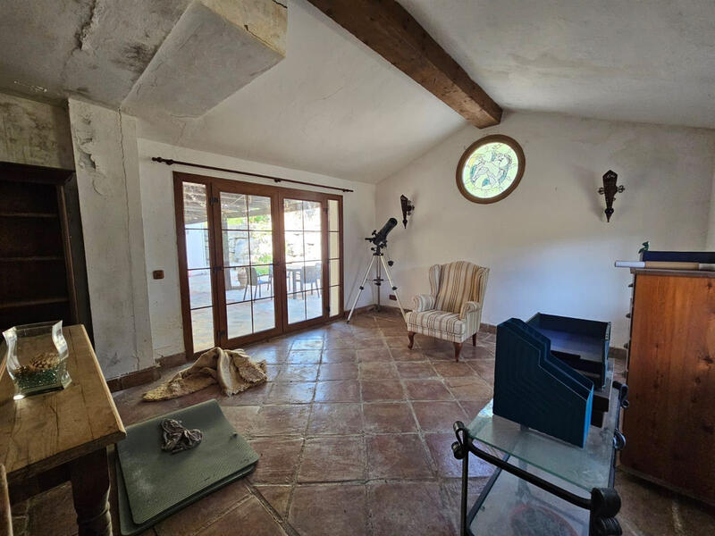6 chambre Local Commercial à vendre