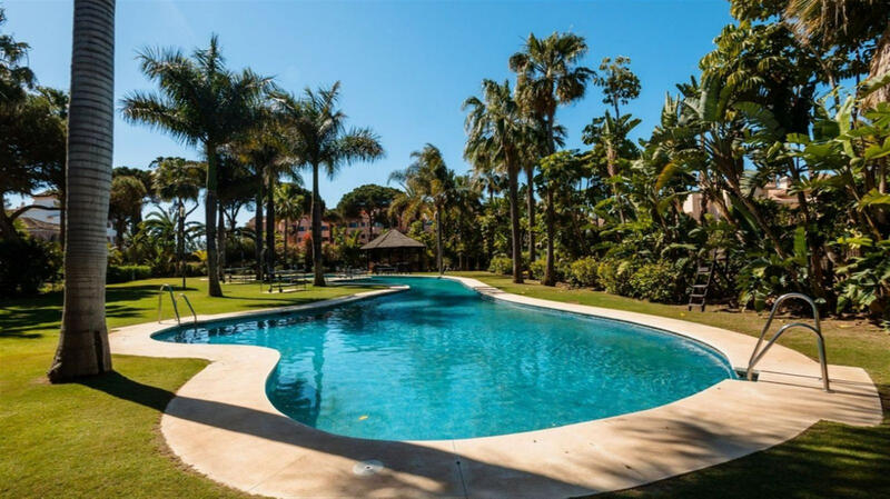 Appartement à vendre dans Puerto Banus, Málaga