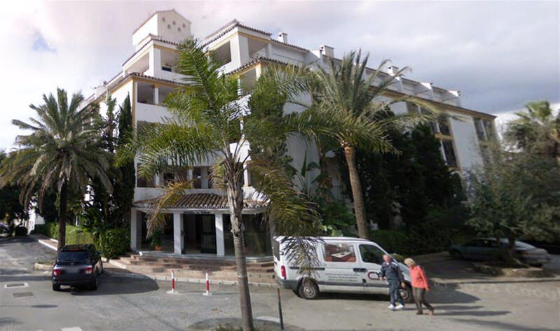 Apartamento en venta en Cabopino, Málaga