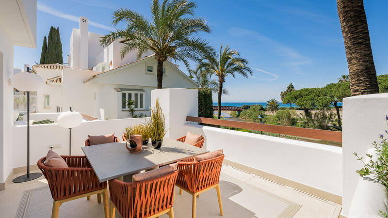 6 bedroom Apartment for sale