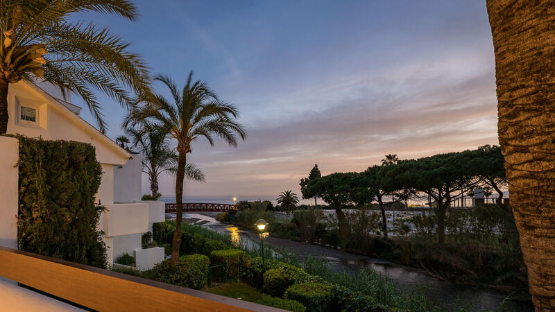 6 bedroom Apartment for sale