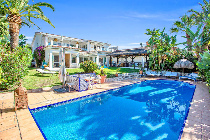 6 bedroom Villa for Long Term Rent