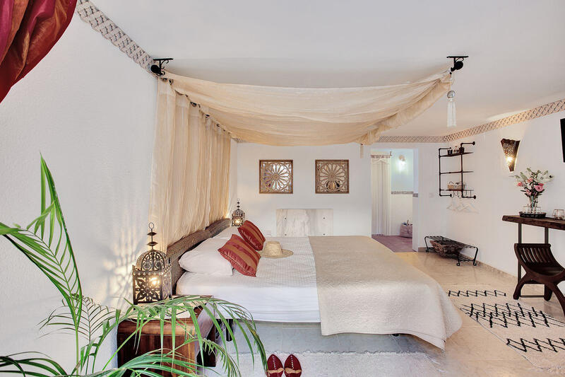 6 bedroom Villa for Long Term Rent