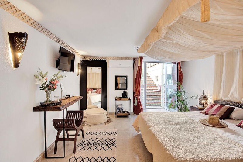 6 bedroom Villa for Long Term Rent