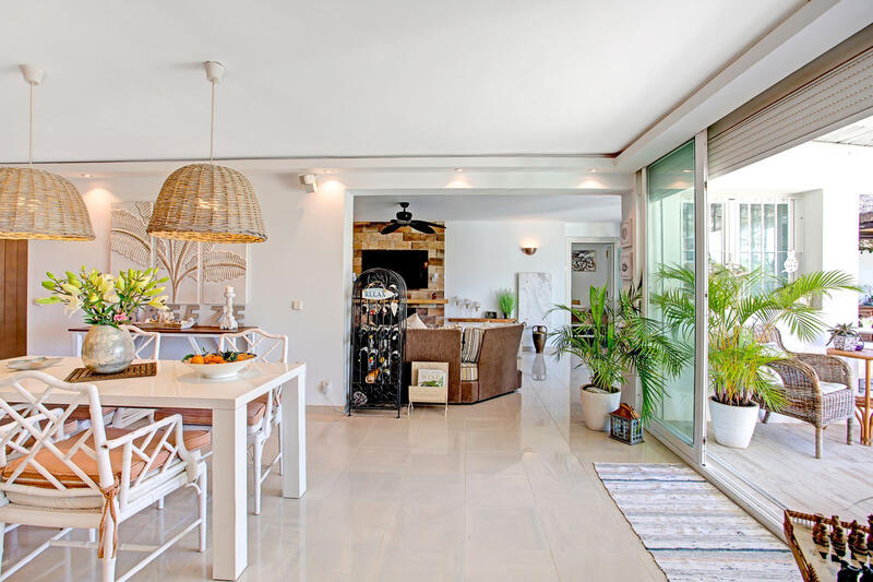 6 bedroom Villa for Long Term Rent
