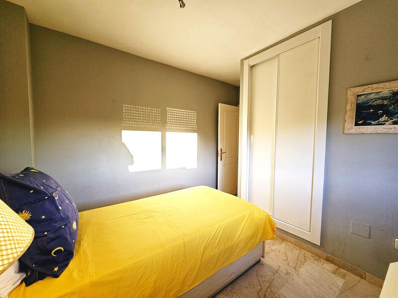 3 bedroom Apartment for Long Term Rent