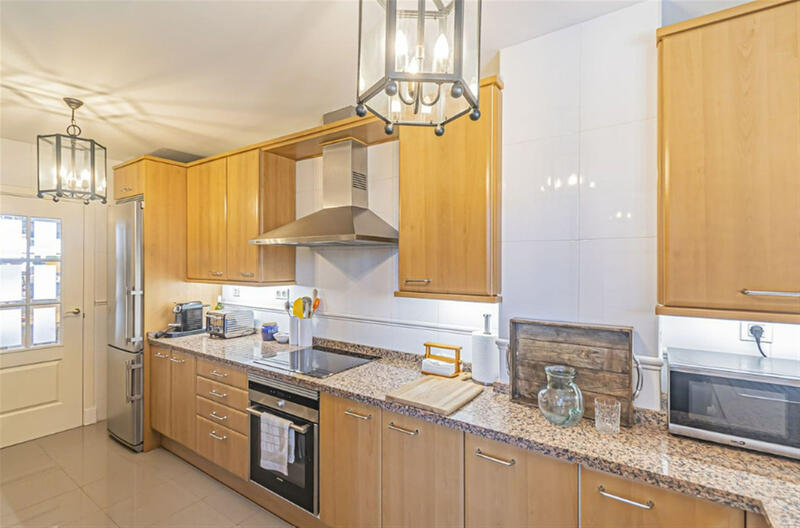 4 спальная комната квартира продается 4 спальная комната квартира продается