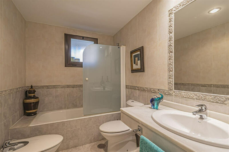 4 спальная комната квартира продается 4 спальная комната квартира продается