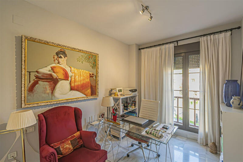 4 спальная комната квартира продается 4 спальная комната квартира продается