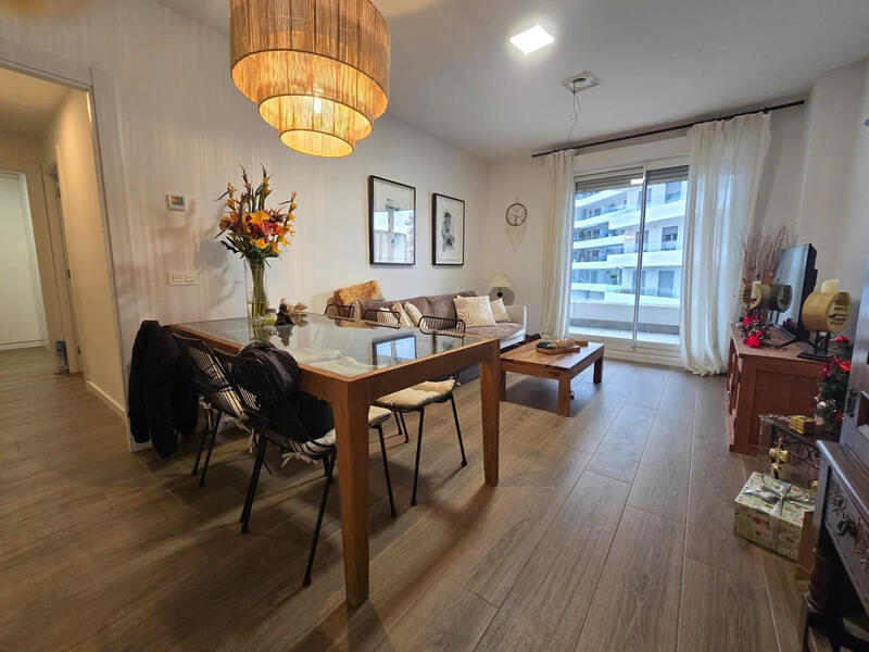 2 bedroom Apartment for sale