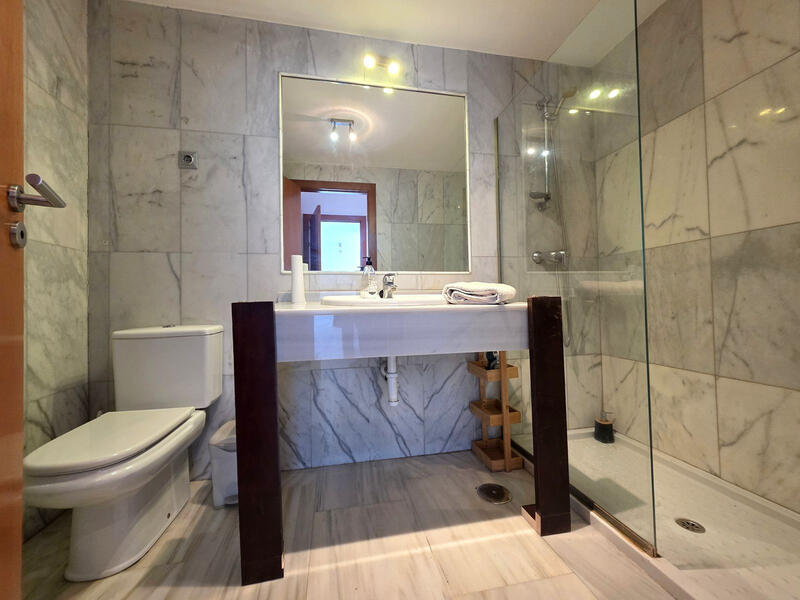 2 спальная комната квартира продается