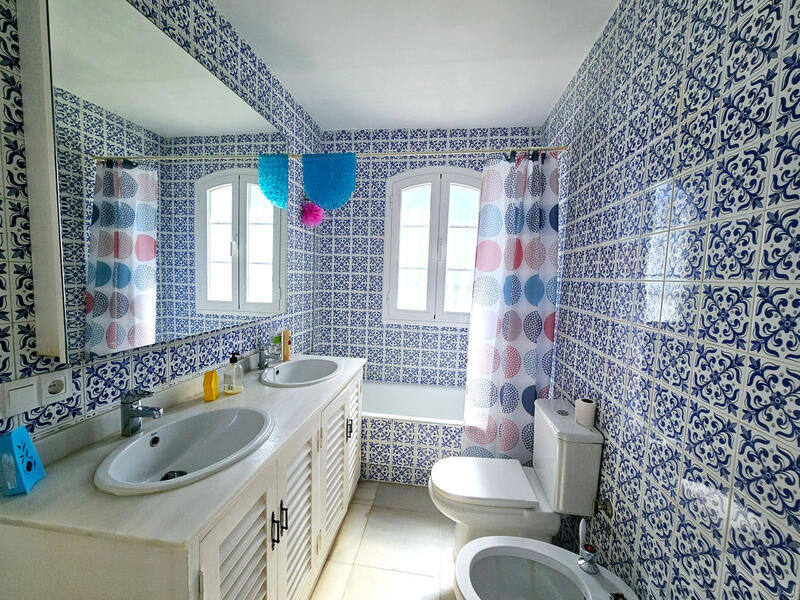 5 bedroom Villa for sale 5 bedroom Villa for sale