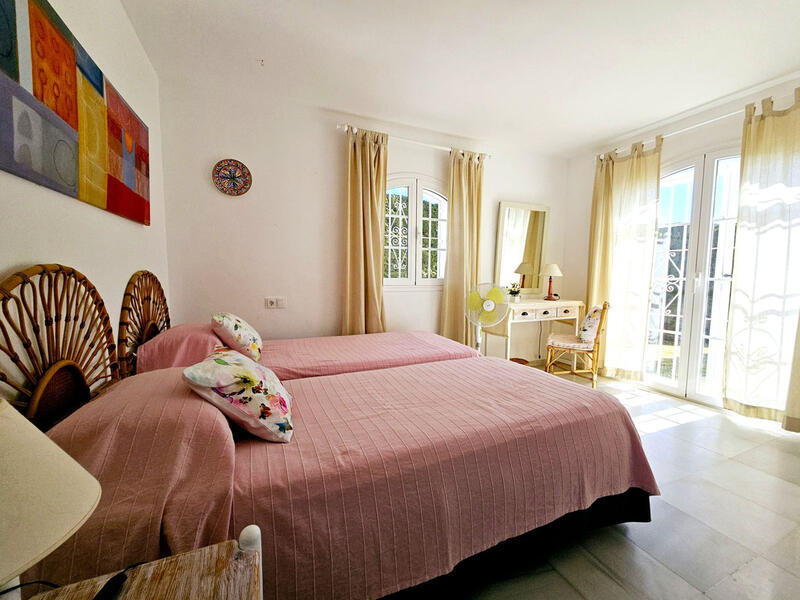 5 bedroom Villa for sale 5 bedroom Villa for sale