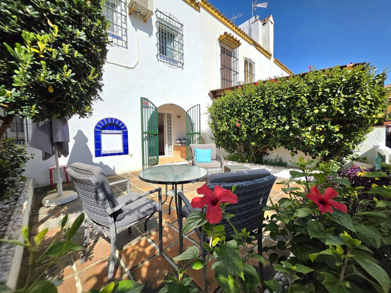 Duplex til salg i Casares Playa, Málaga