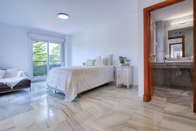 3 Schlafzimmer Villa zu verkaufen 3 Schlafzimmer Villa zu verkaufen