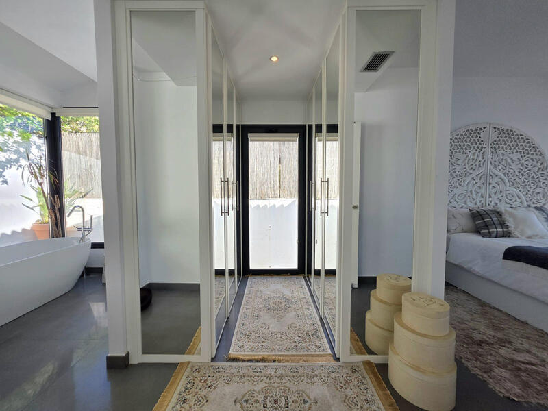 4 slaapkamer Villa Te koop