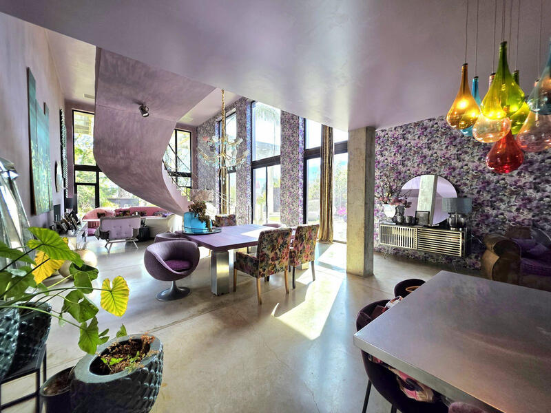 5 bedroom Villa for sale