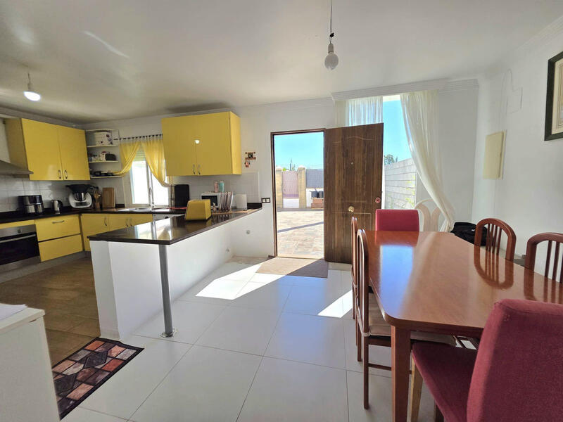 3 soverom Duplex til salgs 3 soverom Duplex til salgs