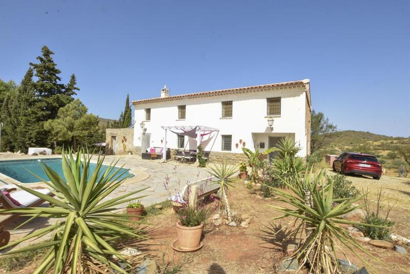 Villa til salg i Lubrin, Almería