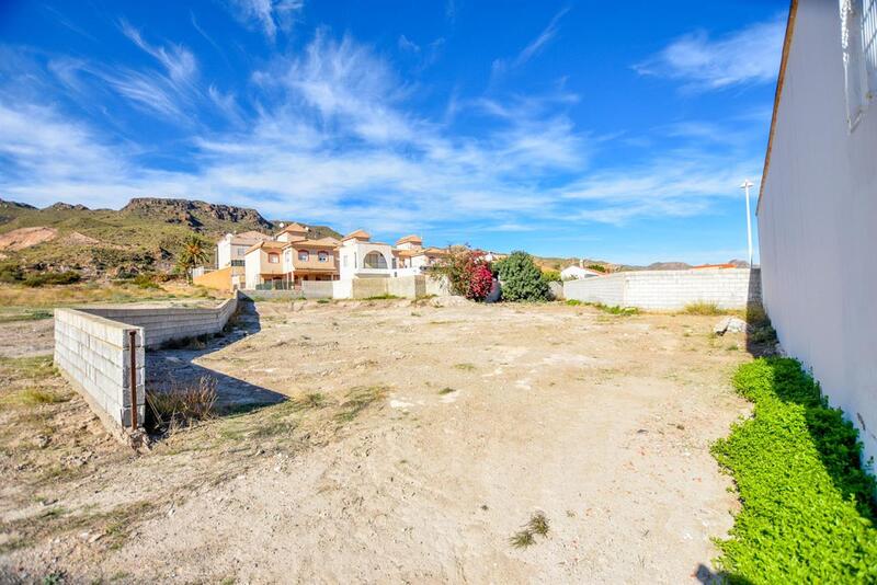 Land Te koop in Pilar de Jaravia, Almería