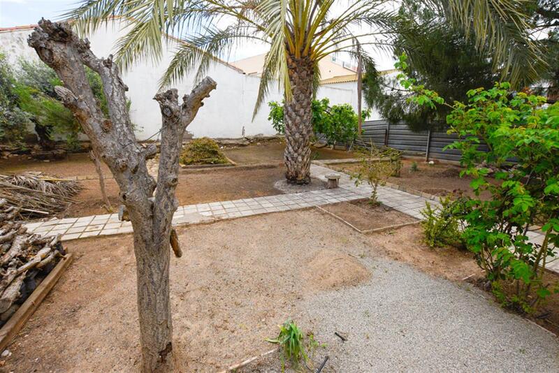 Grundstück zu verkaufen in Guazamara, Almería