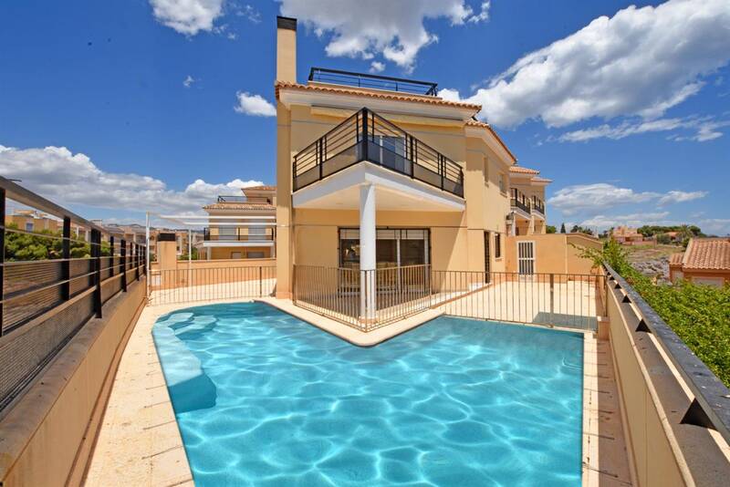 Townhouse for sale in Calabardina, Murcia